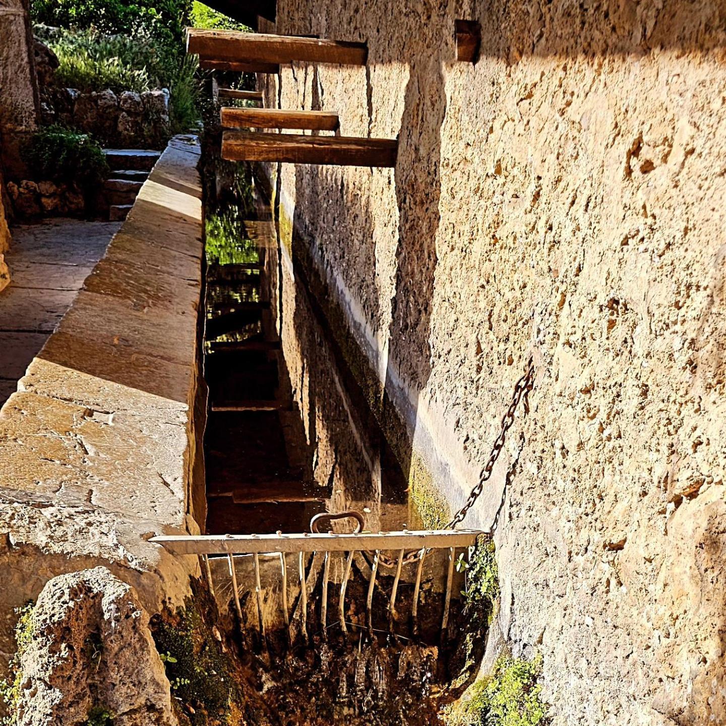 Au Coeur Du Village Provencal トゥルトゥール エクステリア 写真